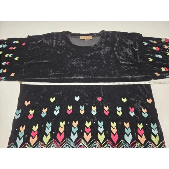 Double D Ranch Crushed Velvet Embroidered Dolman Sleeve Blouse Black Size S - Picture 6 of 7